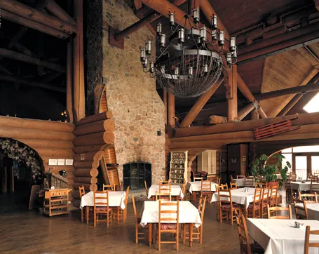 Le Grand Lodge Mont-Tremblant – Construction Commercial – Montréal, QC